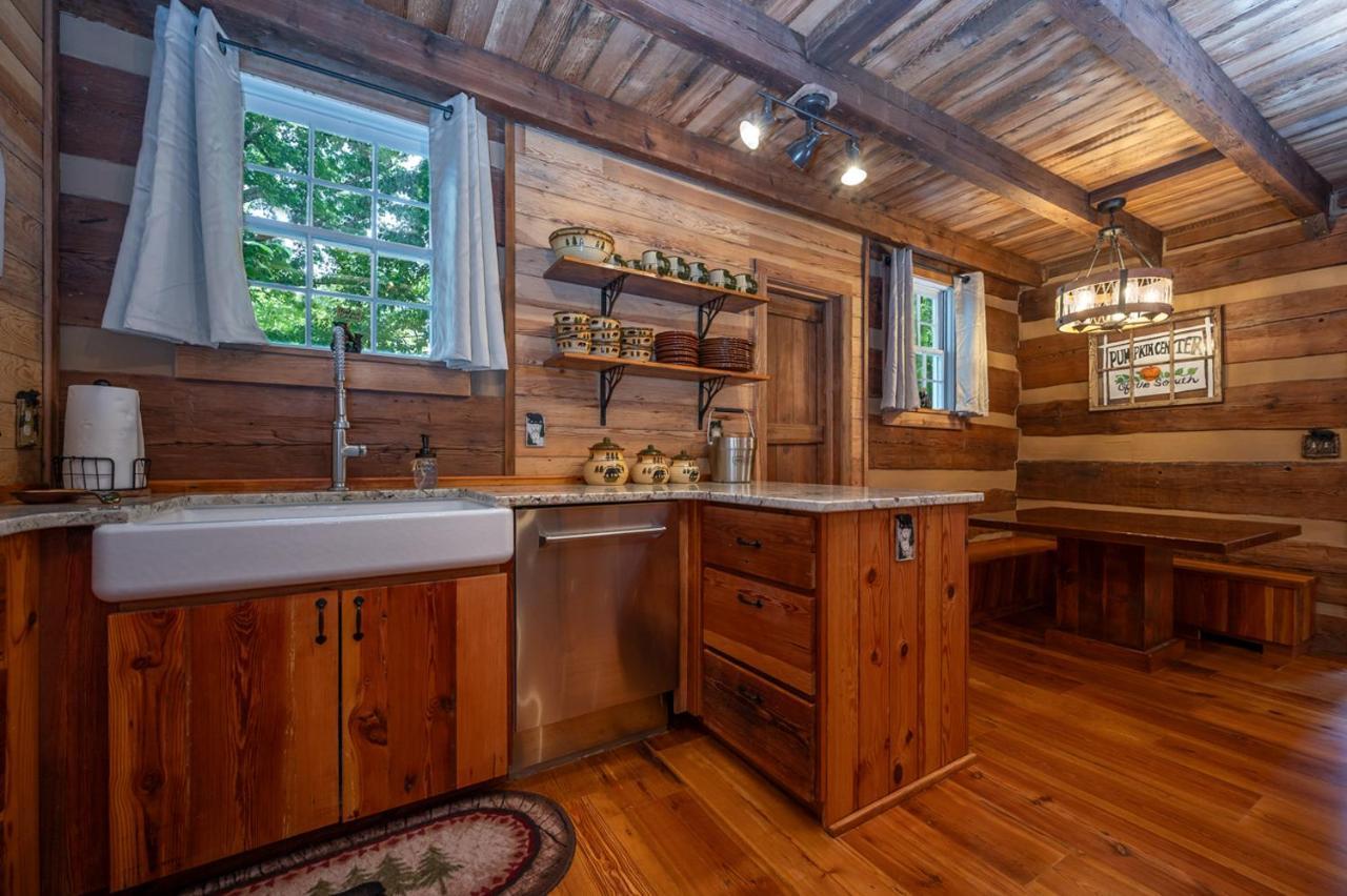 Russell'S Fort At White Oak Point: Historical Cabin On Lake Lure, Luxury, Direct Lake Access! Villa Ngoại thất bức ảnh