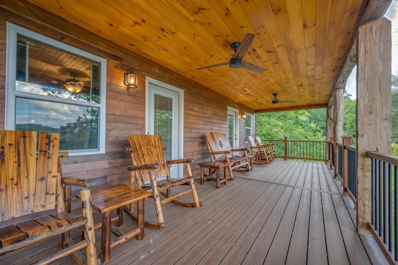 Russell'S Fort At White Oak Point: Historical Cabin On Lake Lure, Luxury, Direct Lake Access! Villa Ngoại thất bức ảnh