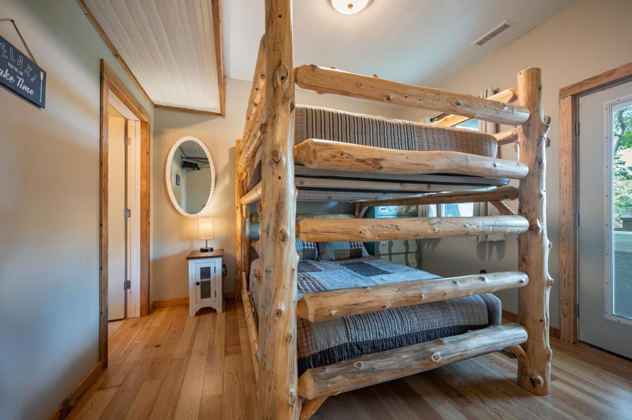 Russell'S Fort At White Oak Point: Historical Cabin On Lake Lure, Luxury, Direct Lake Access! Villa Ngoại thất bức ảnh